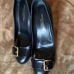 Louis Vuitton uniforme Leather Pumps size 38